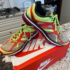 Men’s Nike Air Max 1 Ultra Essential Size 13